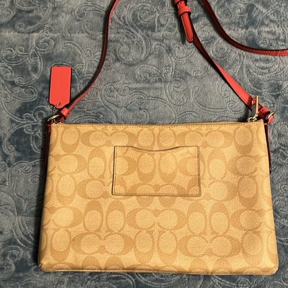 EUC Coach Crossbody - Picture 2 of 6